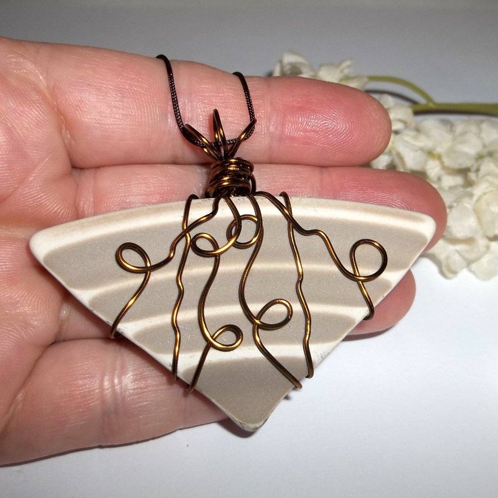 Wire Wrap Necklace Pendant Charm Bronze Tan Beige Brown Statement Jewelry C305 20$
